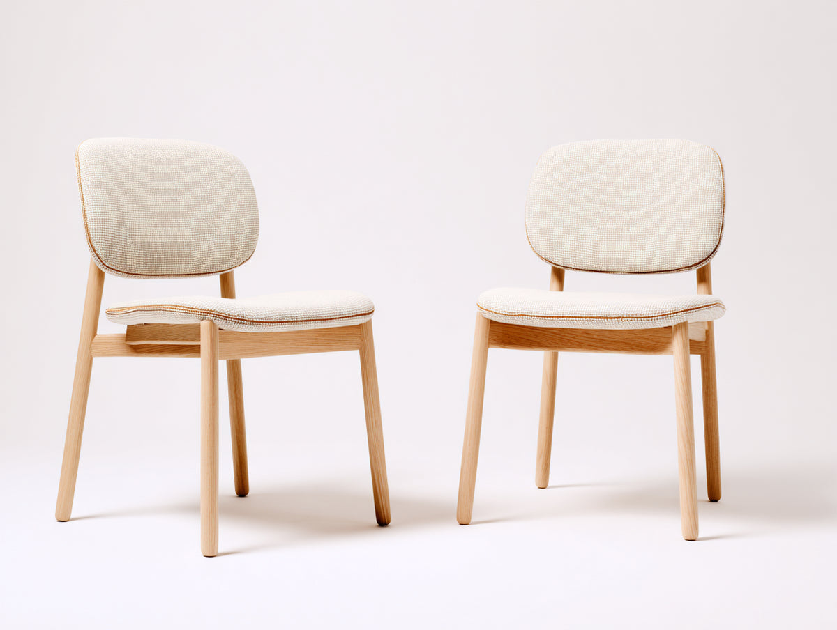 Esszimmerstühle 2er-Set aus Holz 50x55x82 cm Creme-Natur mit Stoffpolster und abgerundeter Rückenlehne